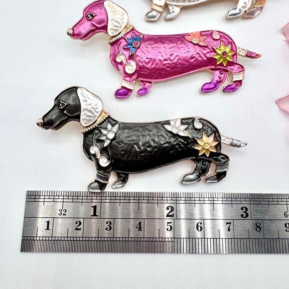 Dachshund Pin Set Of 3 Doxie Wiener Dog Sausage Dog Dackel Enamel On Metal Cute - Picture 10 of 12